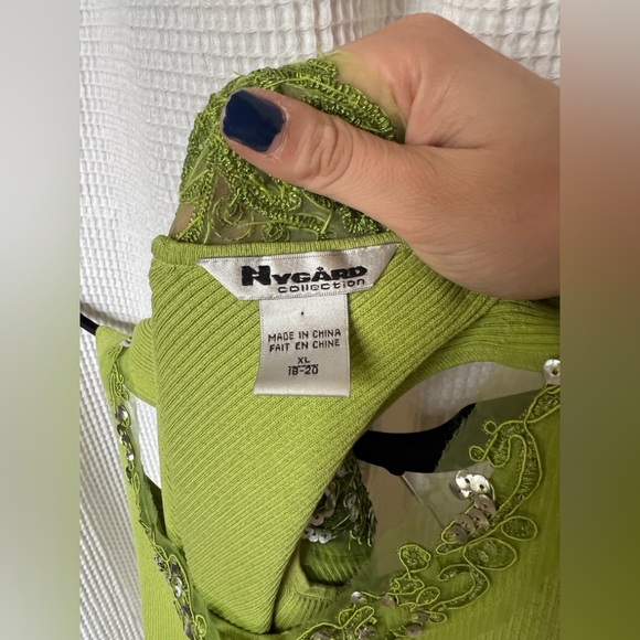 Embellished Lime Green Ribbed Tank Top - Picture 5 of 6